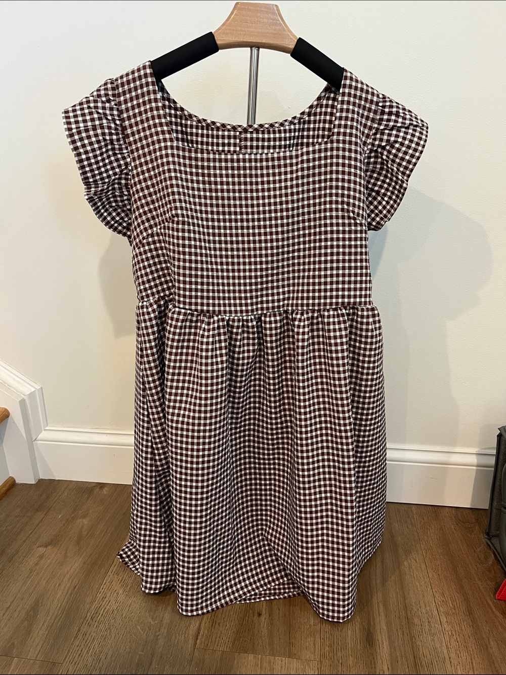 Maternity Mommy Knows Brown Gingham Flutter Sleeve Dress Medium